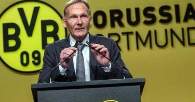 邮报：曼联等队关注赫塔小将艾希霍恩，他被拿来与克罗斯比较